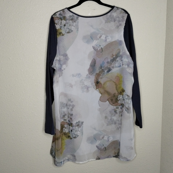 Soft Surroundings Grey Blue Long Sleeve Sheer Back High Low Pocket Tee Size 1X - Picture 5 of 8